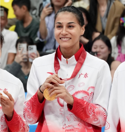 女篮国手迪拉娜官宣退役：因病结束19年生涯 WCBA3冠+世界杯亚军